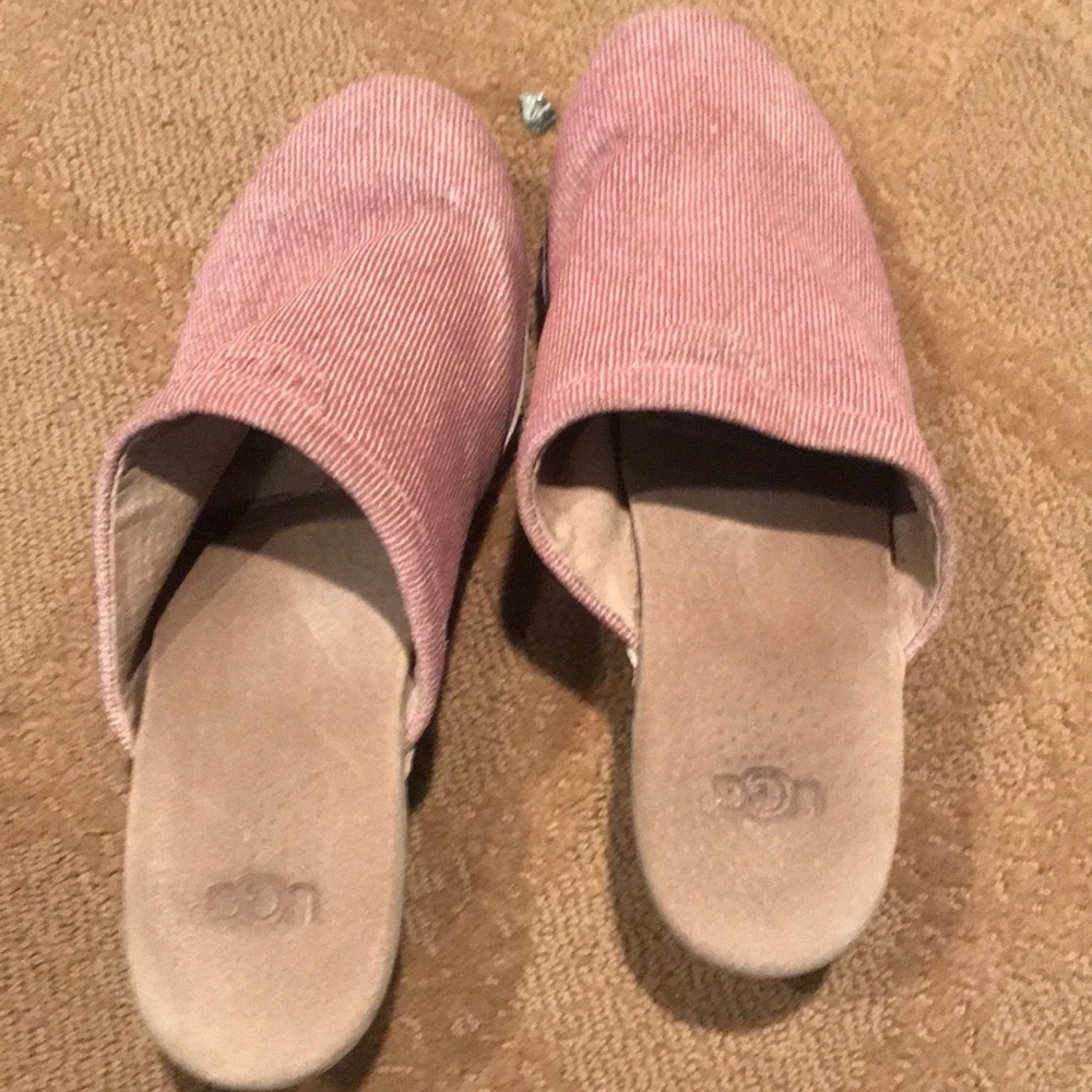 UGG clogs